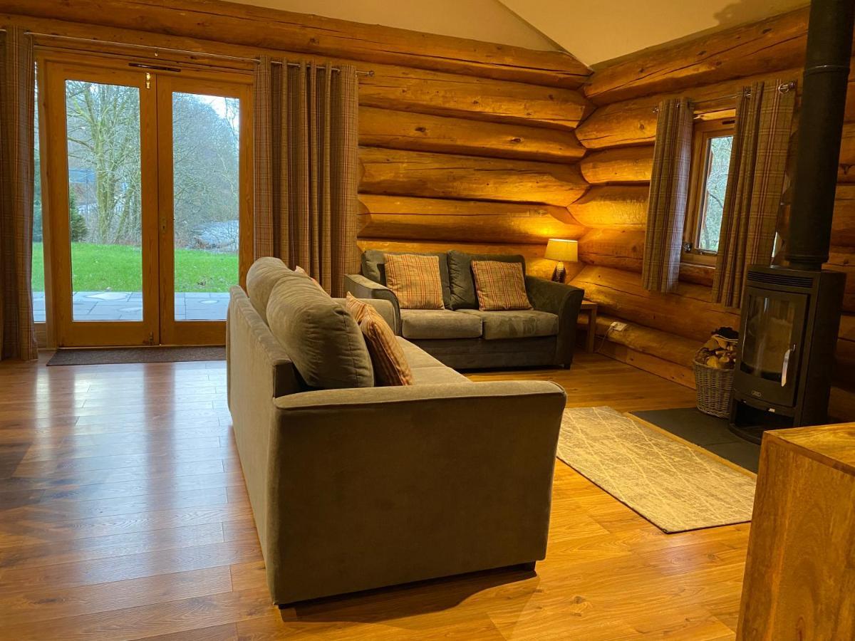 Ewes Water Log Cabins Langholm Exterior foto